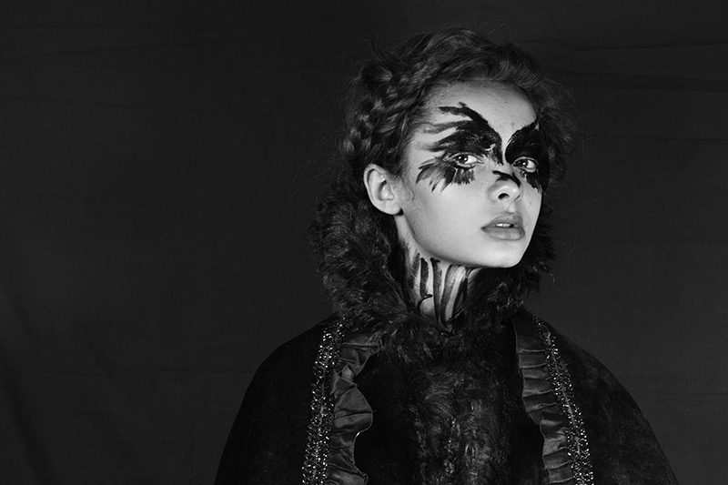 Lori Wun - 10. Raven_Zain