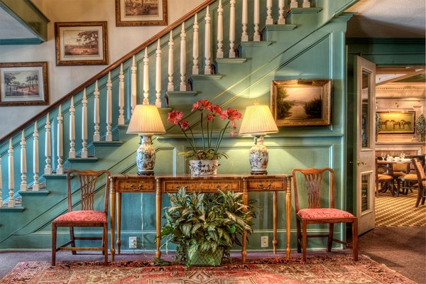 Sherwood Inn